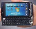 F-07C LOOX: smartphone com Symbian e Windows 7